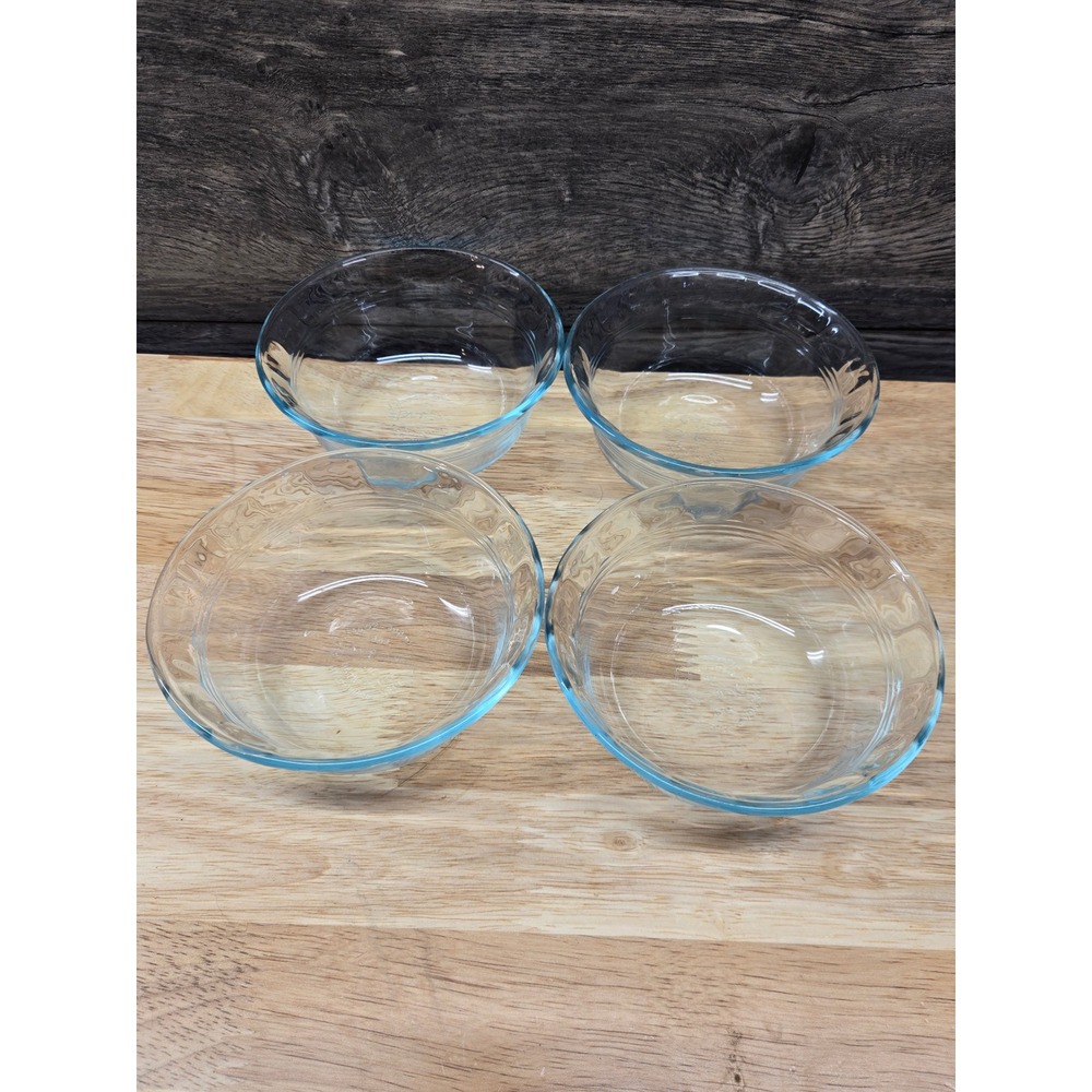 Pyrex Clear Glass 10oz Custard Cups Ramekins Set of 4 Scalloped Rim 464 USA Made